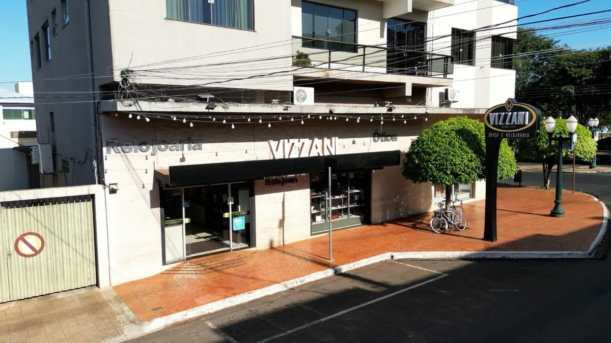 Fachada da Vizzani Loja 1, Av. Brasil, 1125