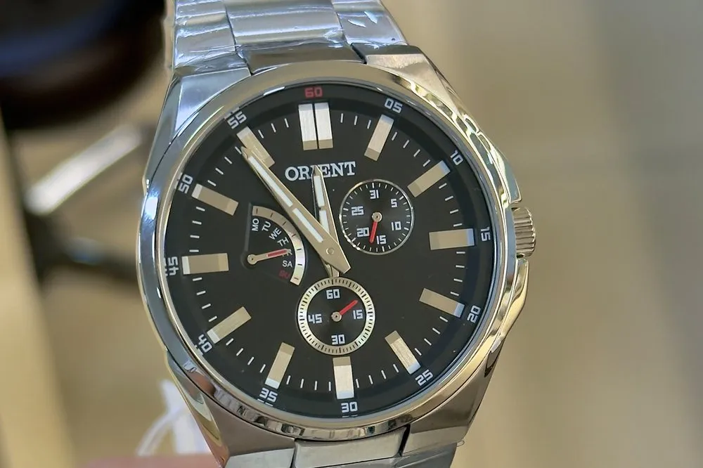 Relógio masculino Orient cronógrafo prateado